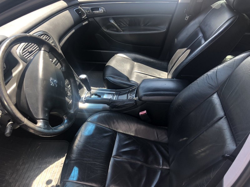 Peugeot 607