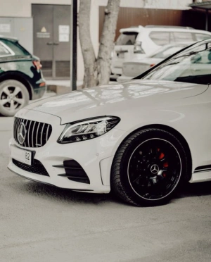 Mercedes C